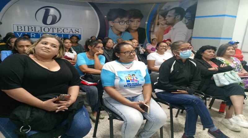 Dictan taller sobre psiconeuroinmonología como prevención al cáncer de mamas