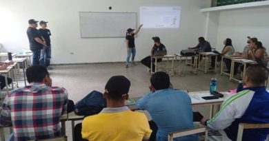 Culmina capacitación de entrenadores en biomecánica deportiva