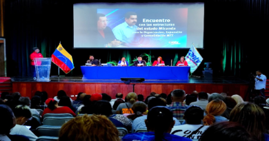 Sostienen encuentro en Caracas para la expansión de las MTT
