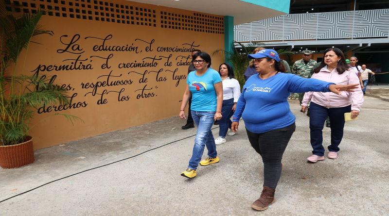 Vicepresidenta Rodríguez supervisa rehabilitación de la U.E.N.B Amalia Pellín 1