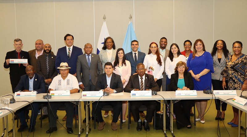 Venezuela aboga por acceso universal a internet en reunión del Parlatino