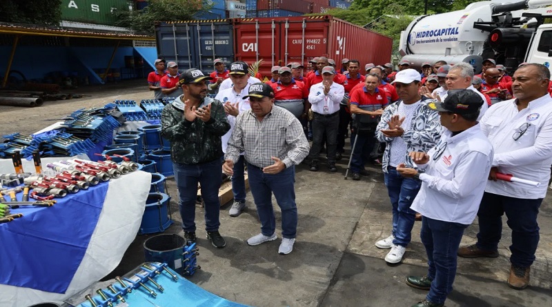 Entregan insumos para ampliar capacidades del servicio hídrico en La Guaira