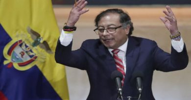 Petro critica a EEUU y la UE: "¿Cómo es posible que se denominen demócratas?"