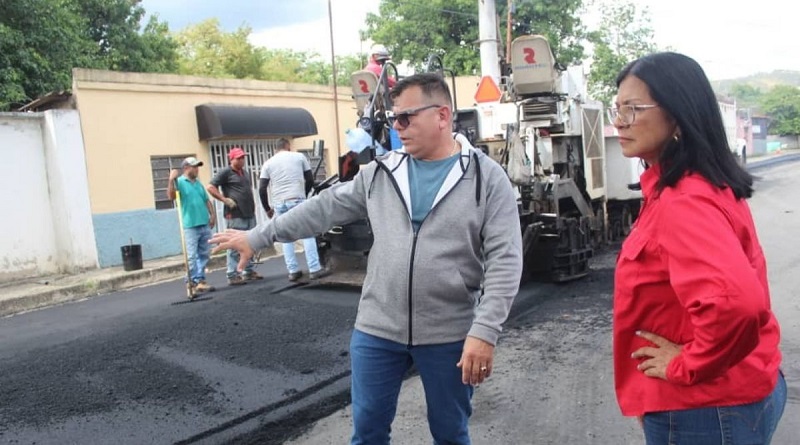 Colocadas más de 4 mil toneladas de asfalto en avenida Sabana Larga de Cagua
