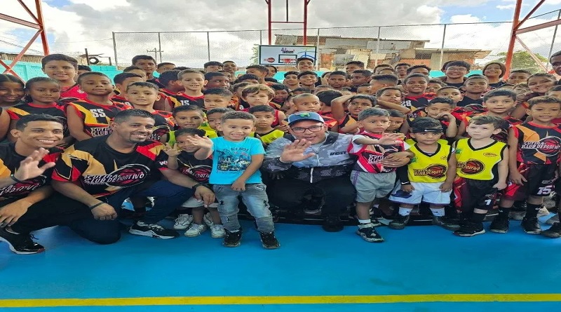 Entregan Complejo Deportivo Raúl Cuencas en parroquia Sucre de Caracas