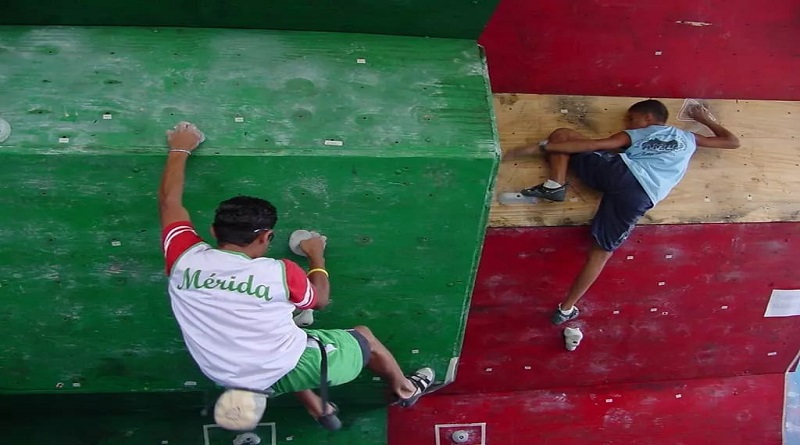 Atletas de ocho estados participan en Campeonato Nacional de Escalada en Mérida