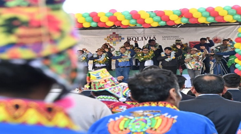 Entregan obras públicas para favorecer habitantes de Chayanta en Bolivia