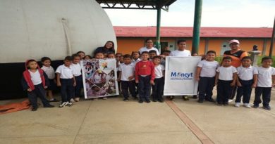 Estudiantes aprenden sobre astronomía y el sistema solar en Yaracuy