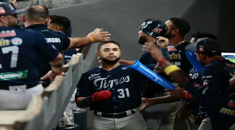 Rafael Marchán aprovecha al máximo su tiempo con Aragua