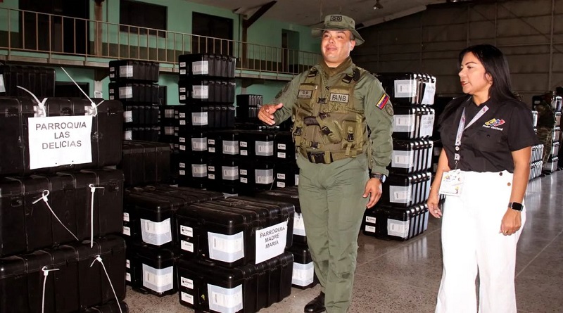 Entregan máquinas de votación para el Referéndum consultivo en Aragua