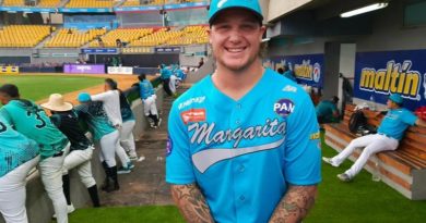 Lanzador sudafricano Dylan Unswort contento por jugar en Venezuela