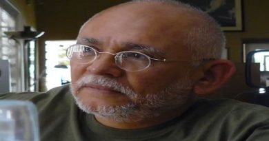 Audio Cepeda Fernández gana VI Bienal de Literatura Antonio Crespo Meléndez