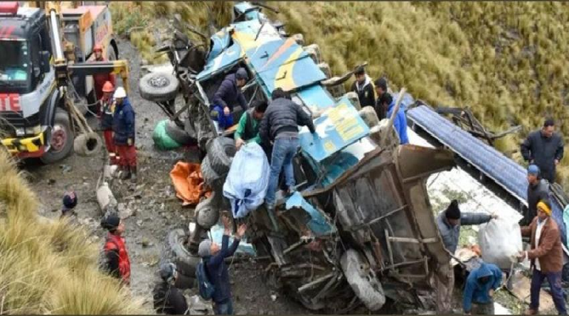Al menos seis fallecidos y siete heridos en accidente vial en Bolivia