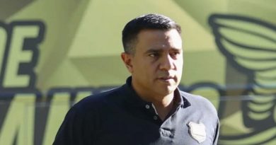 César Farías hace historia en el fútbol colombiano