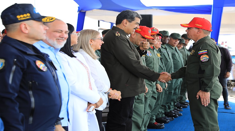 Imponen condecoraciones Cruz de la Aviación Militar a integrantes de la AMB