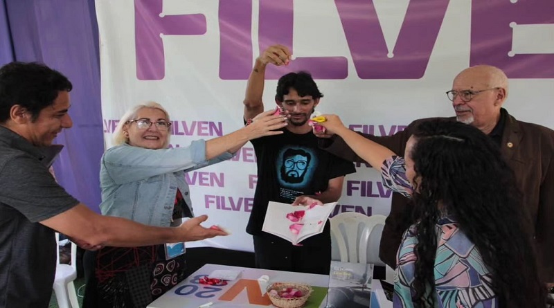 Escritor venezolano Ennio Tucci presenta su novela “En primera” en la Filven