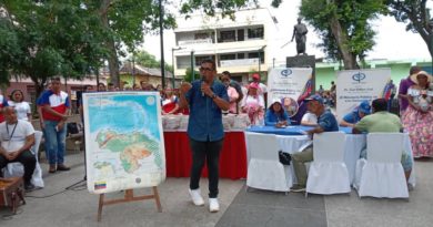 Realizaron foro pedagógico por la defensa del Esequibo en municipio Paz Castillo
