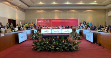 Autoridades de turismo establecen convenios de conectividad aérea