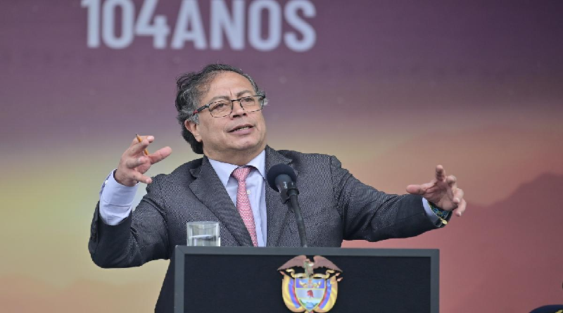 Presidente colomiano Gustavo Petro arriba al país para parrticipar en la Filven