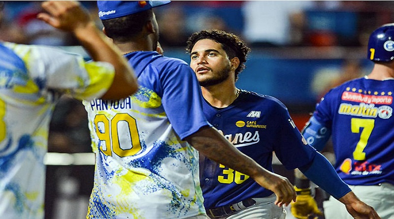 Magallanes vino de atrás para ganarle 9-6 a Cardenales de Lara