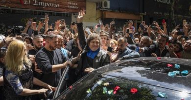 AMLO asegura que Milei representa "el regreso del viejo modelo privatizador"