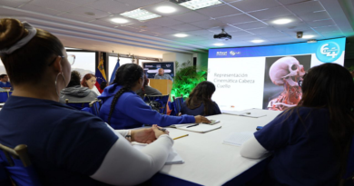 Profesionales de la salud reciben capacitación para reforzar atención en el país