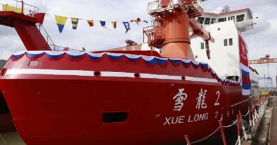 Rompehielos polar de China rescata a barco pesquero al suroeste del Pacífico