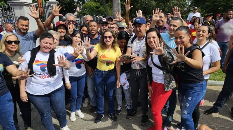 Ministra Gutiérrez dice cinco veces Sí en simulacro por la defensa del Esequibo