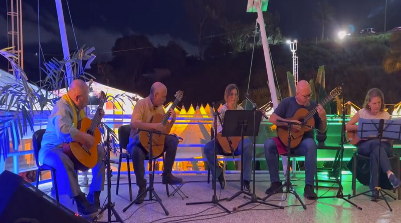 Rinden homenaje a los 100 años del maestro de la guitarra Alirio Diaz en la Filven