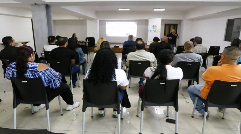 Imparten taller sobre inspección como actuación de control fiscal en el Minec