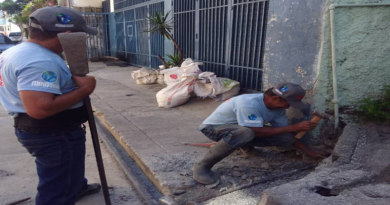 Sustituyen tubería en sector Isaías Medina Angarita de Caracas