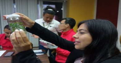 Crean mesa de trabajo para atender casas de cultivo en el territorio nacional