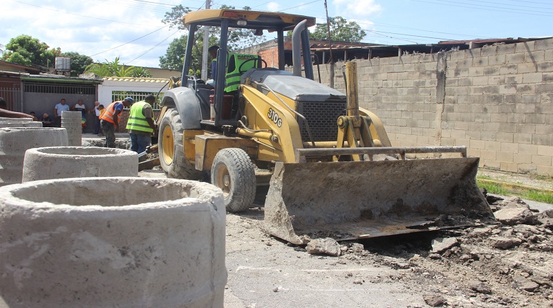 Sustitución de colectores de aguas servidas da respuesta a comunidades de Maracay