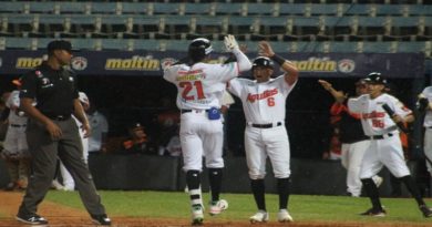 Águilas vence 6-4 a Caribes y corta su racha de derrotas