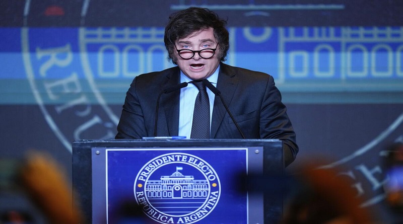 Reportan que Milei anulará todas las contrataciones de empleados públicos de 2023