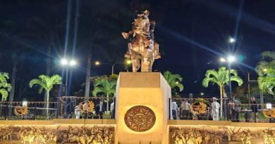 Inauguran plaza Simón Bolívar en el Ministerio de Defensa