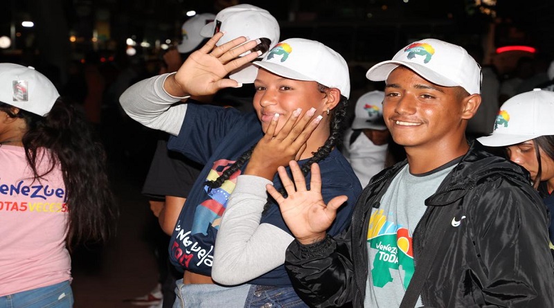 Juventud y pueblo garantizarán victoria de Venezuela Toda