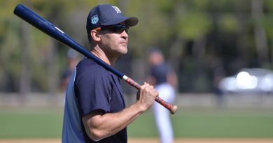 Omar Vizquel volverá a la cueva del Caracas