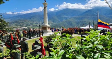 Entregan rehabilitación del monumento La Columna en Mérida