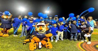 Juego azul entre Tigres y Cardenales honra a comunidad TEA de Aragua