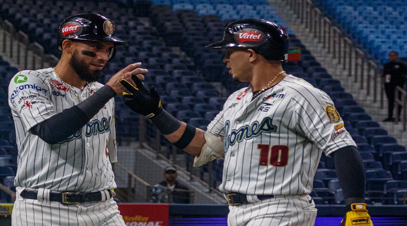 Caracas apaleó a Bravos 11-2 en el Monumental Simón Bolívar