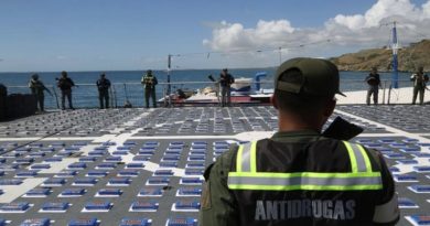 Venezuela y Francia interceptan embarcación con drogas en aguas internacionales