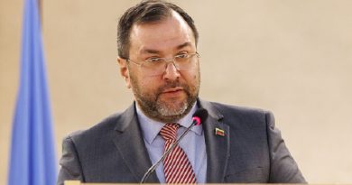 Canciller Yván Gil saluda posición de partido Perú Libre al expresar decadencia de EE. UU.