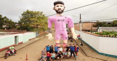 Habitantes del estado Táchira celebran cada 31 de diciembre la quema del año viejo