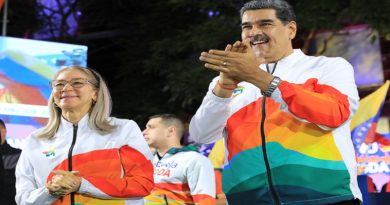 Con Maduro + revelará con alegría y amor la verdad de Venezuela