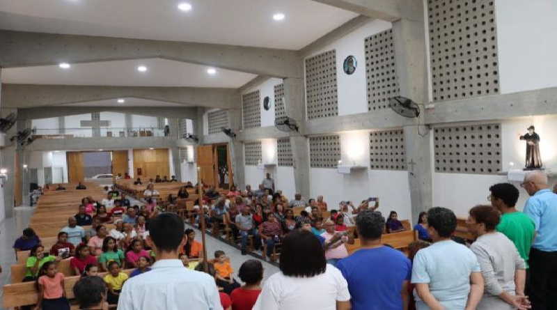 Coral navideño “Defendiendo lo Nuestro” se realiza en La Guaira