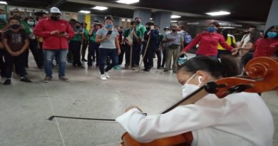 Sistema de Orquestas realiza conciertos en las estaciones del Metro de Caracas