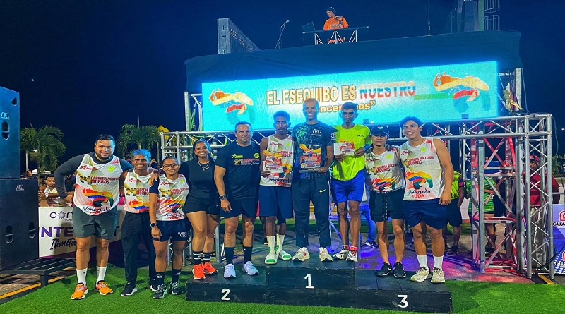 Más de 280 atletas presentes en II edición de la Carrera Nocturna Morros Llanos 2023