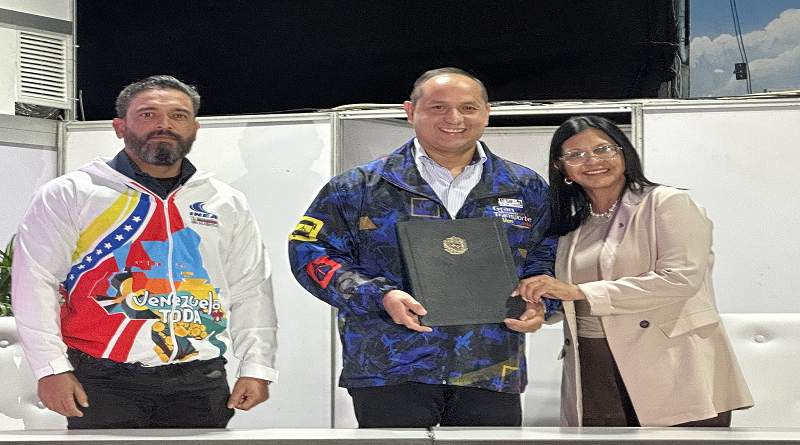 Impulsan con éxito sectores de tecnologías y turismo en Aragua