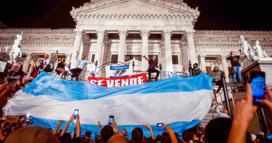Crece descontento contra gobierno de Milei con cacerolazos, asambleas y marchas